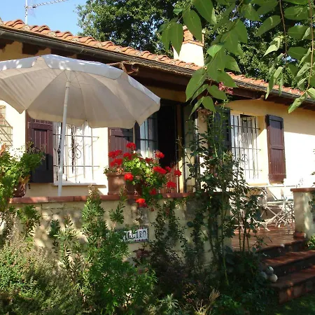 펜션 Villino Single House Garden Shared Pool Wi-fi *