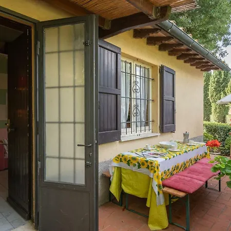 Villino Single House Garden Shared Pool Wi-fi * 피이브스퀄라